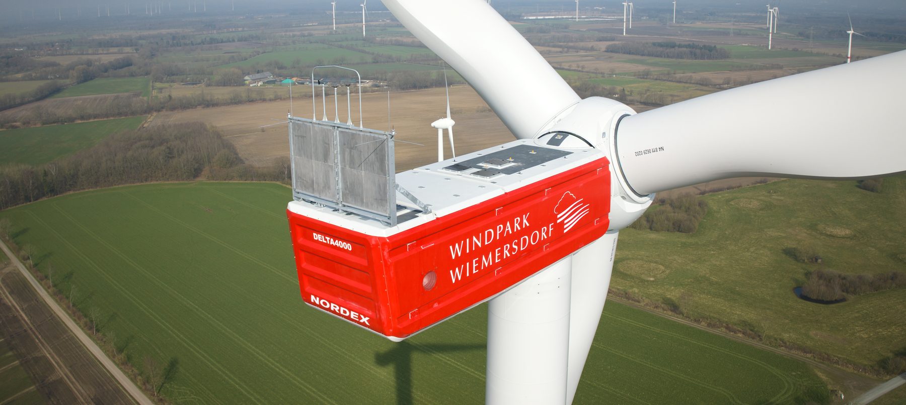 Gondel der Windenergieanlage im Windpark Wiemersdorf aus der Luft